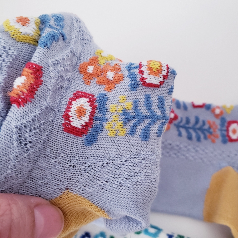 Floral Print Spring Socks - Picture 10 of 12